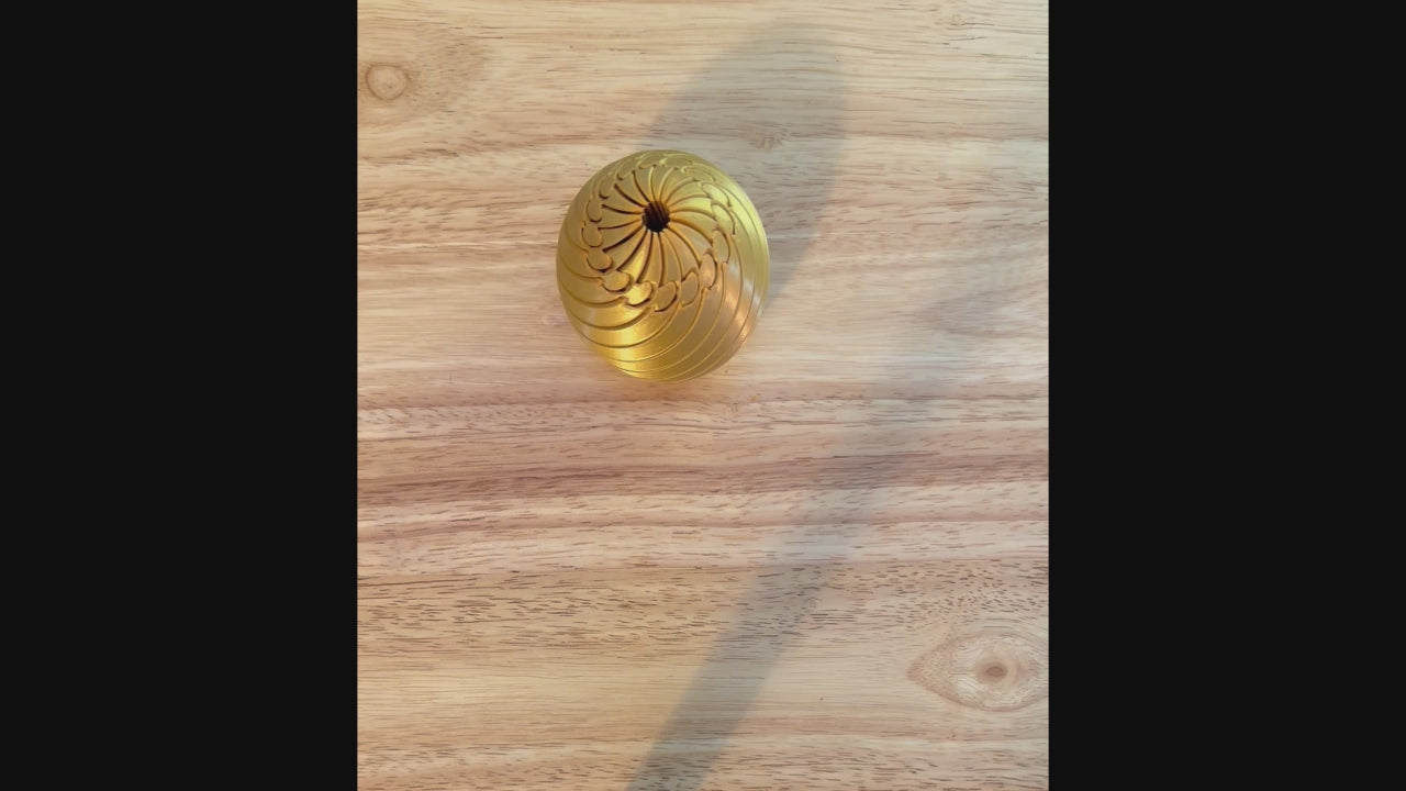 Silk Gold Spiral Fidget Egg